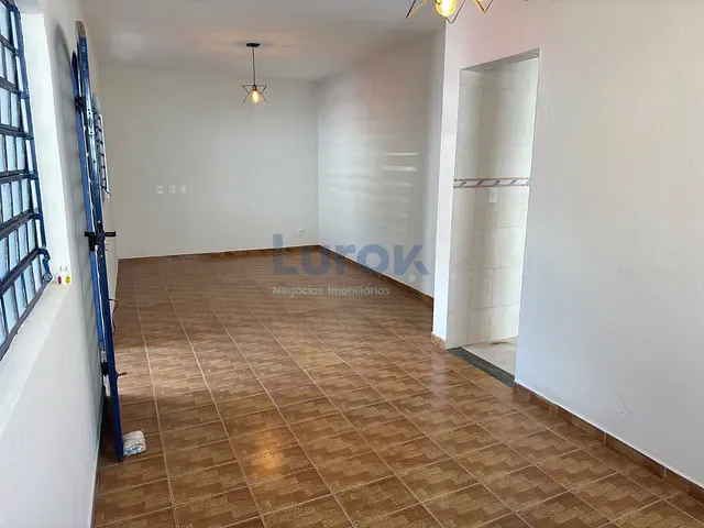 Casa com 1179m², à venda, no bairro Lenheiro em Valinhos