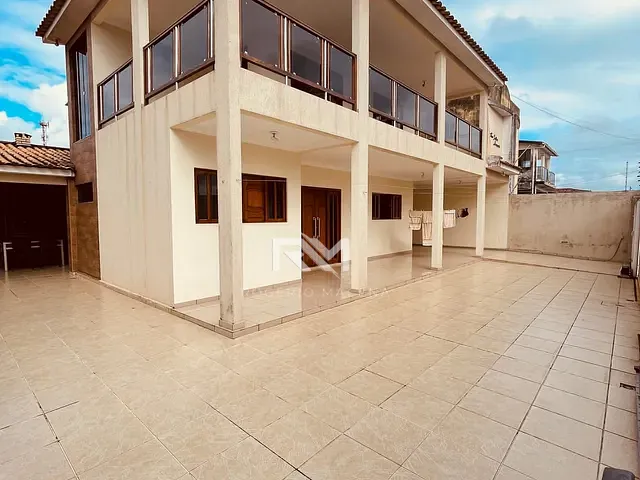 Casa com 272m² 4 quartos e 4 banheiros, à venda, no bairro Jardim Aeroporto em Bayeux
