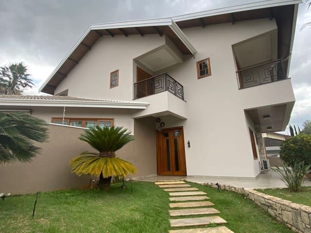 Casa 3 quartos e 4 banheiros, à venda, no bairro Engordadouro em Jundiaí