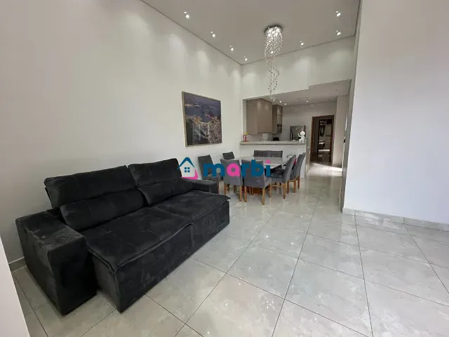 Casa com 150m² 3 quartos e 2 banheiros, à venda, no bairro Parque Universitário em Americana