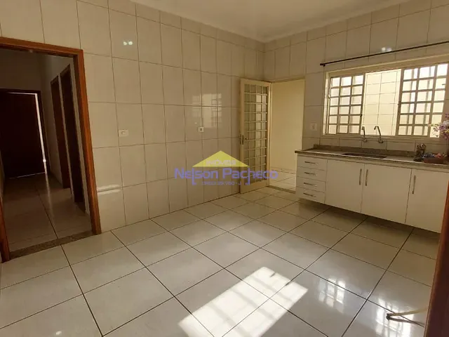 Casa com 133m² 2 quartos e 1 banheiro, à venda, no bairro Santa Terezinha em Capivari