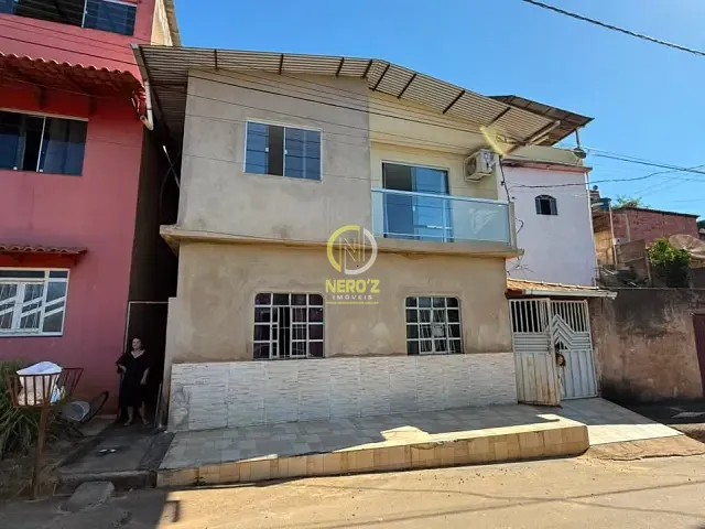 Casa 4 quartos e 2 banheiros, à venda, no bairro Serapiao em Dom Cavati