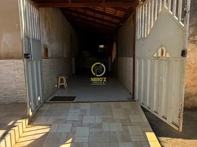 Casa 4 quartos e 2 banheiros, à venda, no bairro Serapiao em Dom Cavati