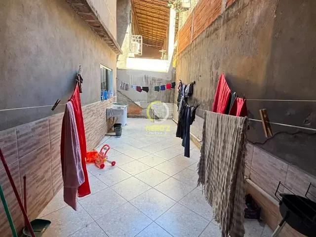 Casa 4 quartos e 2 banheiros, à venda, no bairro Serapiao em Dom Cavati