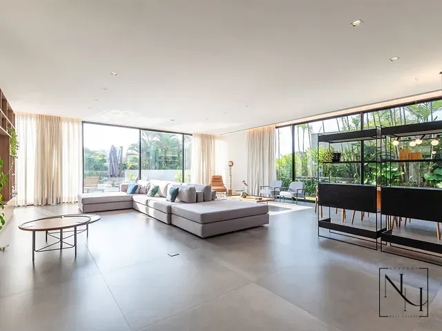 Casa com 1200m² 3 quartos e 6 banheiros, à venda, no bairro Jardim dos Estados em São Paulo