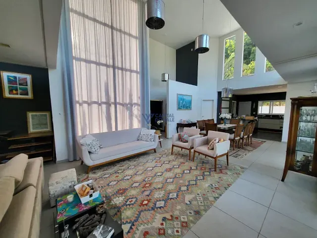 Casa com 1383m², à venda, no bairro Colinas Do Parahyba em São José dos Campos