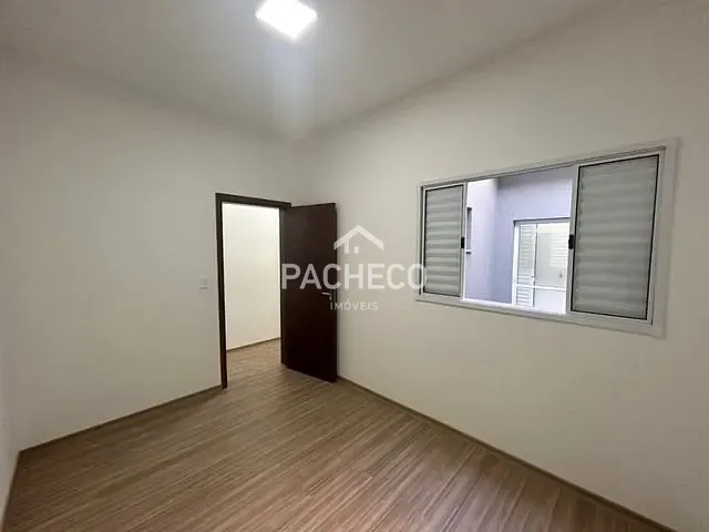 Casa com 125m² 3 quartos e 2 banheiros, à venda, no bairro Vila Mollon IV em Santa Bárbara d'Oeste