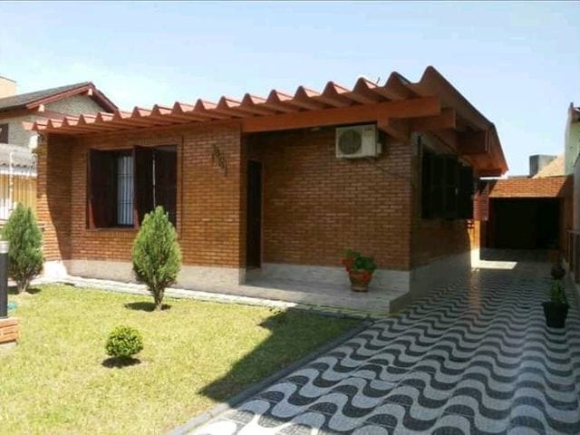 Casa com 300m² 3 quartos e 1 banheiro, à venda, no bairro Engenho em Guaíba