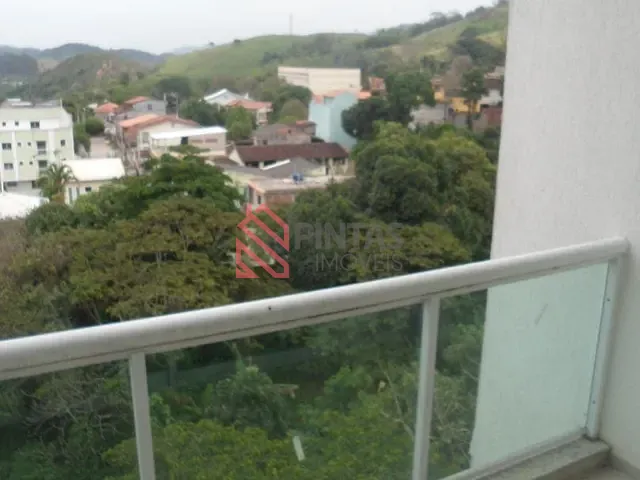 Casa 2 quartos e 1 banheiro, à venda, no bairro Centro em Rio Bonito