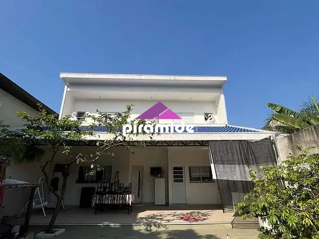Casa com 250m² 2 quartos e 3 banheiros, à venda, no bairro Cidade Vista Verde em São José dos Campos