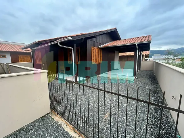 Casa 2 quartos e 1 banheiro, para alugar, no bairro Encosta do Sol em São Ludgero