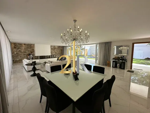 Casa com 1390m² 4 quartos e 6 banheiros, à venda, no bairro Jardim Marajoara em São Paulo