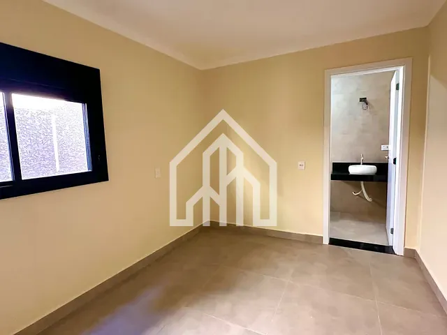 Casa 3 quartos e 3 banheiros, à venda, no bairro Chácaras Maringá em Atibaia