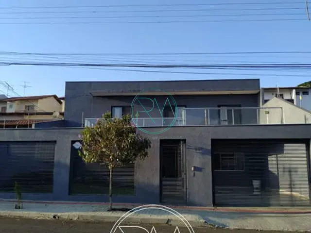 Casa com 330m² 4 quartos e 4 banheiros, à venda, no bairro Jardim Alvorada em Londrina