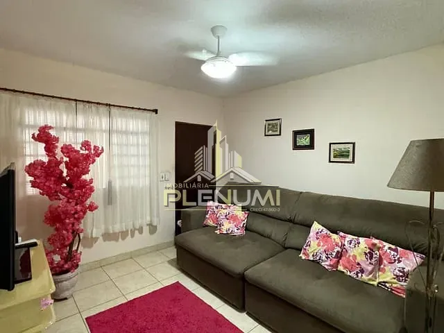 Casa com 150m² 3 quartos e 2 banheiros, à venda, no bairro Jardim Floridiana em Rio Claro