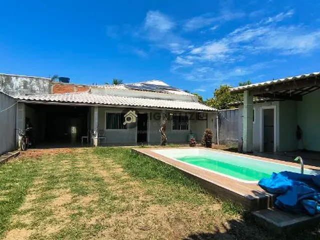 Casa 3 quartos e 2 banheiros, à venda, no bairro Peró em Cabo Frio