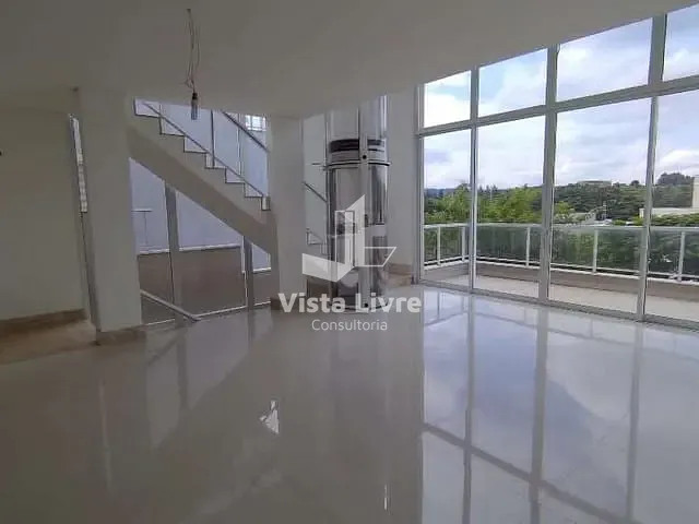 Casa com 430m² 4 quartos e 5 banheiros, à venda, no bairro Alphaville em Santana de Parnaíba