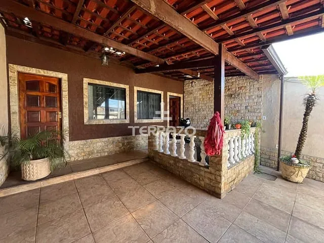 Casa com 120m² 2 quartos e 1 banheiro, à venda, no bairro Retiro em Volta Redonda