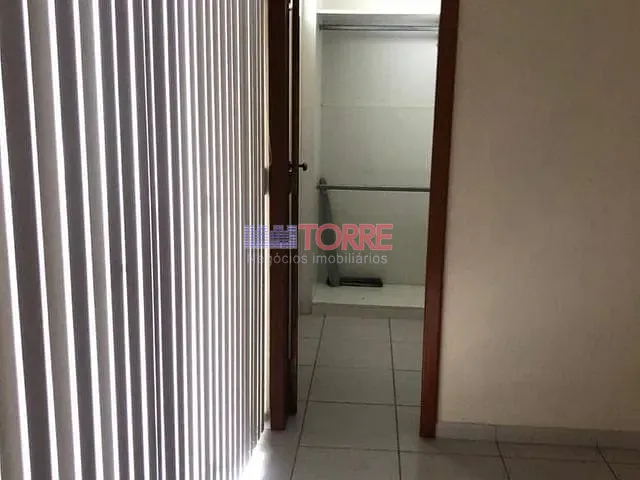 Casa à venda, no bairro Centro em Itabuna