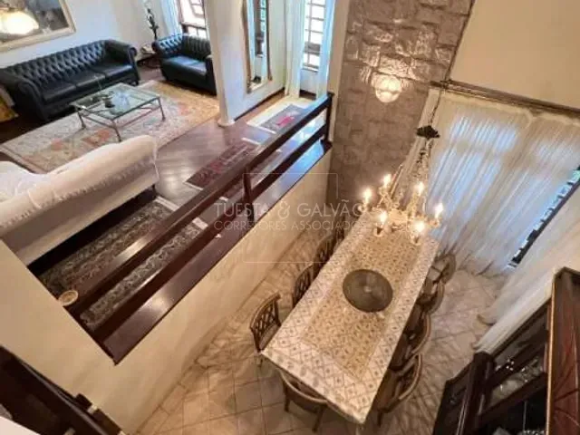Casa com 290m² 3 quartos e 4 banheiros, à venda, no bairro Santo Inácio em Curitiba