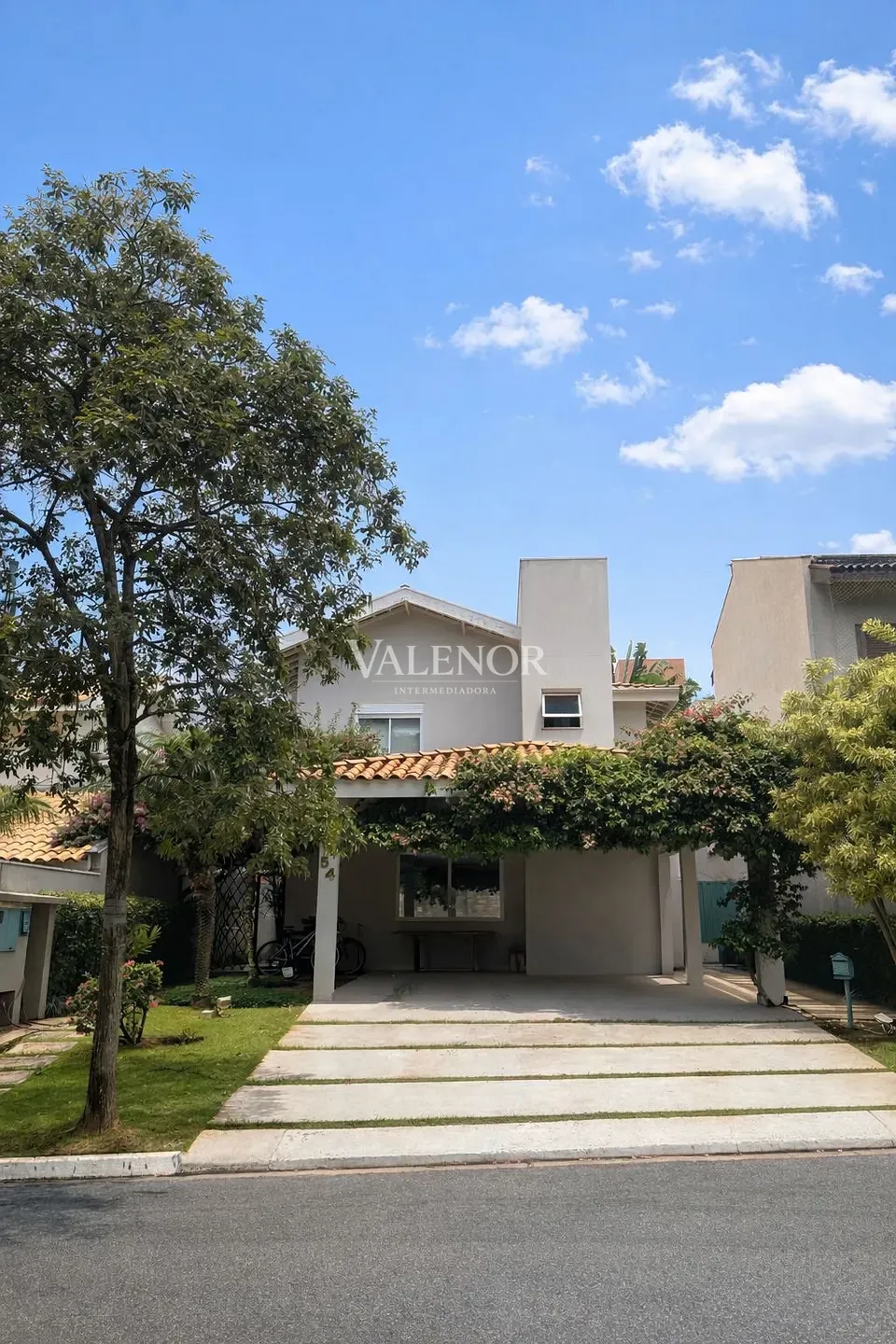 Casa, 3 quartos, 312 m² - Foto 1