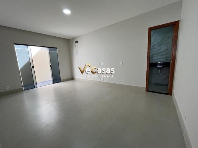 Casa com 180m² 3 quartos e 2 banheiros, à venda, no bairro Atlântica em Rio das Ostras