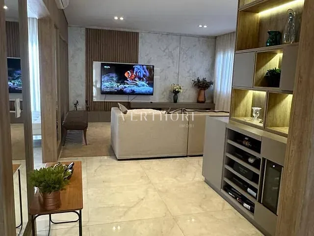 Casa com 625m² 5 quartos e 5 banheiros, à venda, no bairro Esperança em Londrina