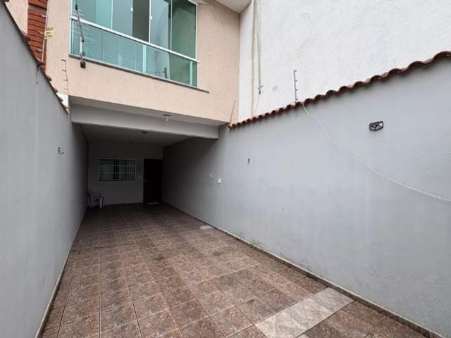 Casa 3 quartos e 3 banheiros, à venda ou para alugar, no bairro Vila Linda em Santo André