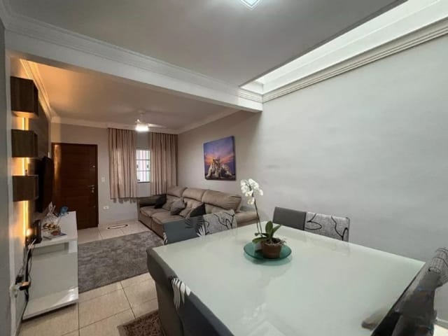 Casa 3 quartos e 3 banheiros, à venda ou para alugar, no bairro Vila Linda em Santo André