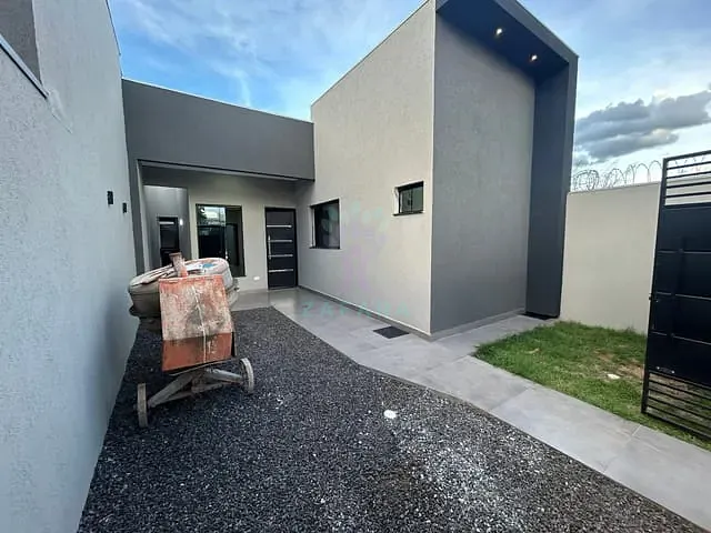 Casa com 118m² 2 quartos e 3 banheiros, à venda, no bairro Tiradentes em Campo Grande