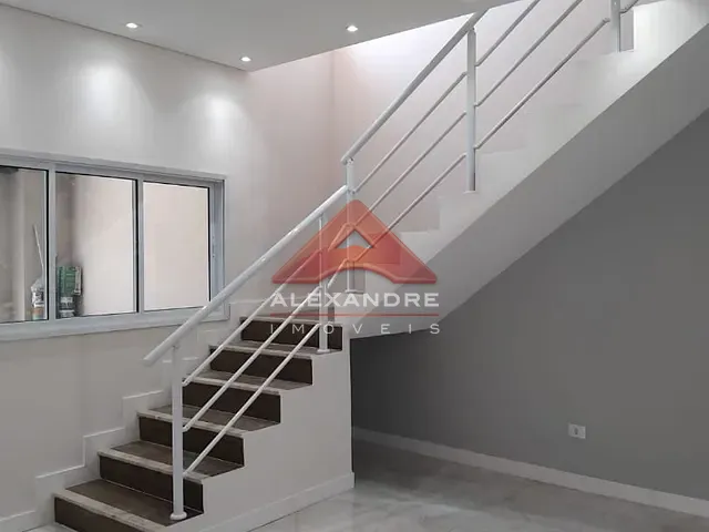 Casa com 143m² 3 quartos e 3 banheiros, à venda, no bairro Vila Industrial em São José dos Campos