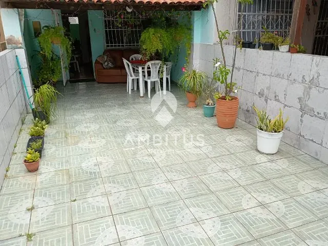 Casa com 130m² 2 quartos e 2 banheiros, à venda, no bairro Stella Maris em Salvador