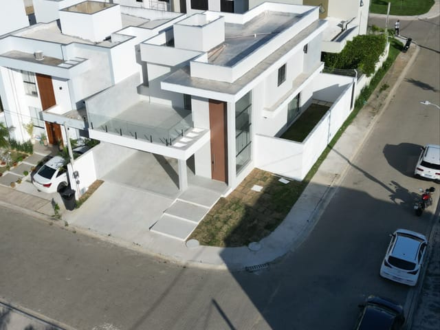Casa com 215m² 2 quartos e 4 banheiros, à venda, no bairro Parque Tarcisio Miranda em Campos dos Goytacazes