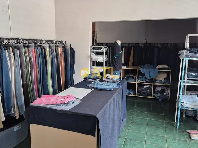 Casa com 193m², à venda, no bairro Centro em Ourinhos