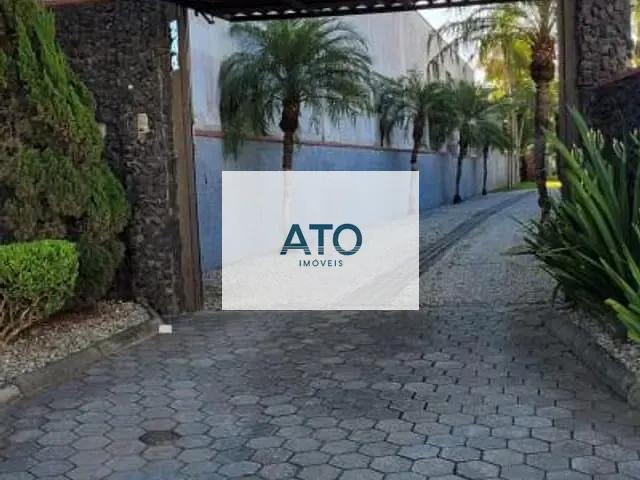 Casa com 1800m² 3 quartos e 1 banheiro, à venda, no bairro Xv de Novembro em Tijucas