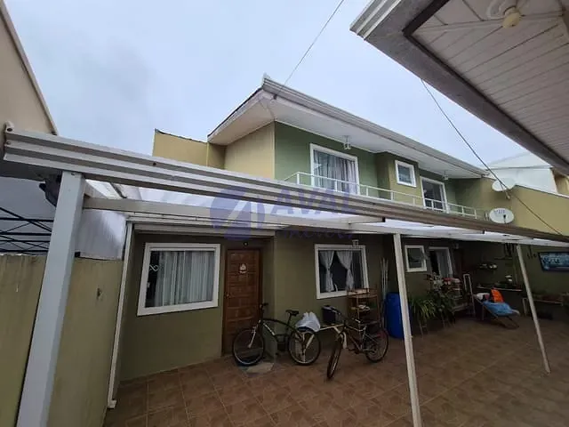 Casa 3 quartos e 1 banheiro, à venda, no bairro Santa Quitéria em Curitiba
