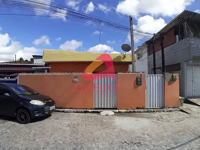 Sobrado com 140m² 4 quartos e 2 banheiros, à venda, no bairro Vasco da Gama em Recife