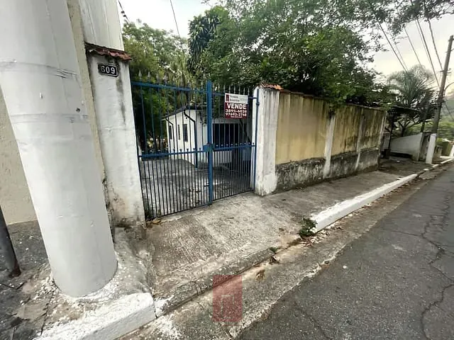 Casa com 387m² 3 quartos e 1 banheiro, à venda, no bairro Vila Amália em São Paulo
