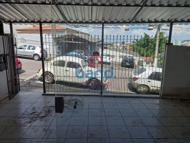 Casa com 685m² 3 quartos e 2 banheiros, à venda, no bairro Jardim Araritaguaba em Porto Feliz