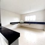 Casa à venda com 3 quartos, 306m² - Foto 4