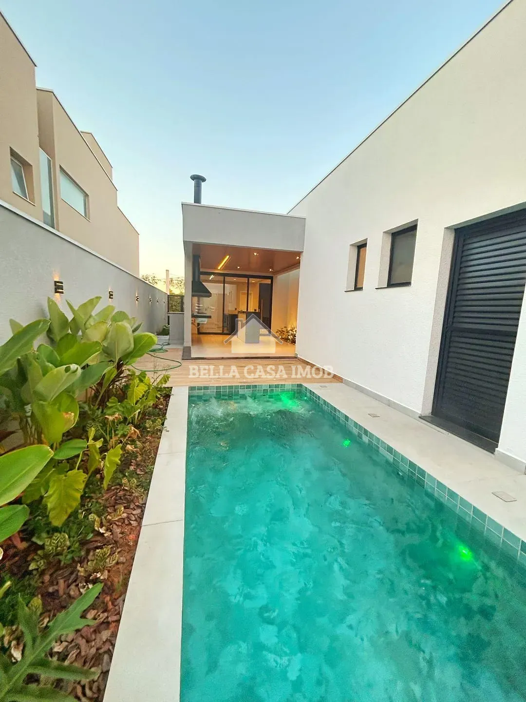 Casa, 3 quartos, 166 m² - Foto 1