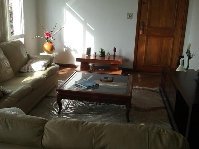 Casa com 363m² 3 quartos e 4 banheiros, à venda, no bairro Bortolândia em São Paulo