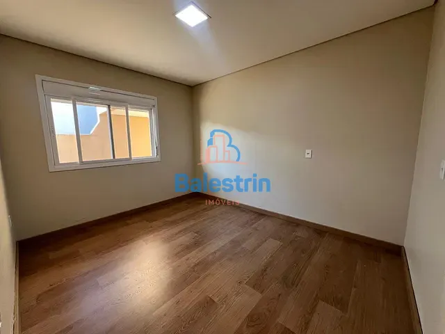 Casa 3 quartos e 3 banheiros, à venda, no bairro Jardim das Hortências em Fraiburgo