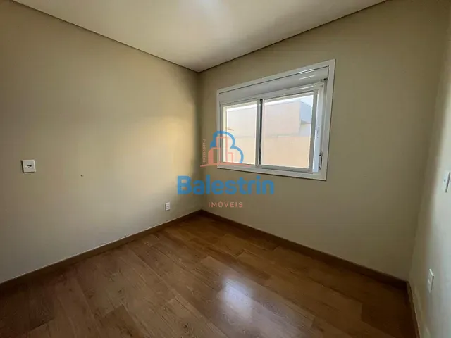 Casa 3 quartos e 3 banheiros, à venda, no bairro Jardim das Hortências em Fraiburgo