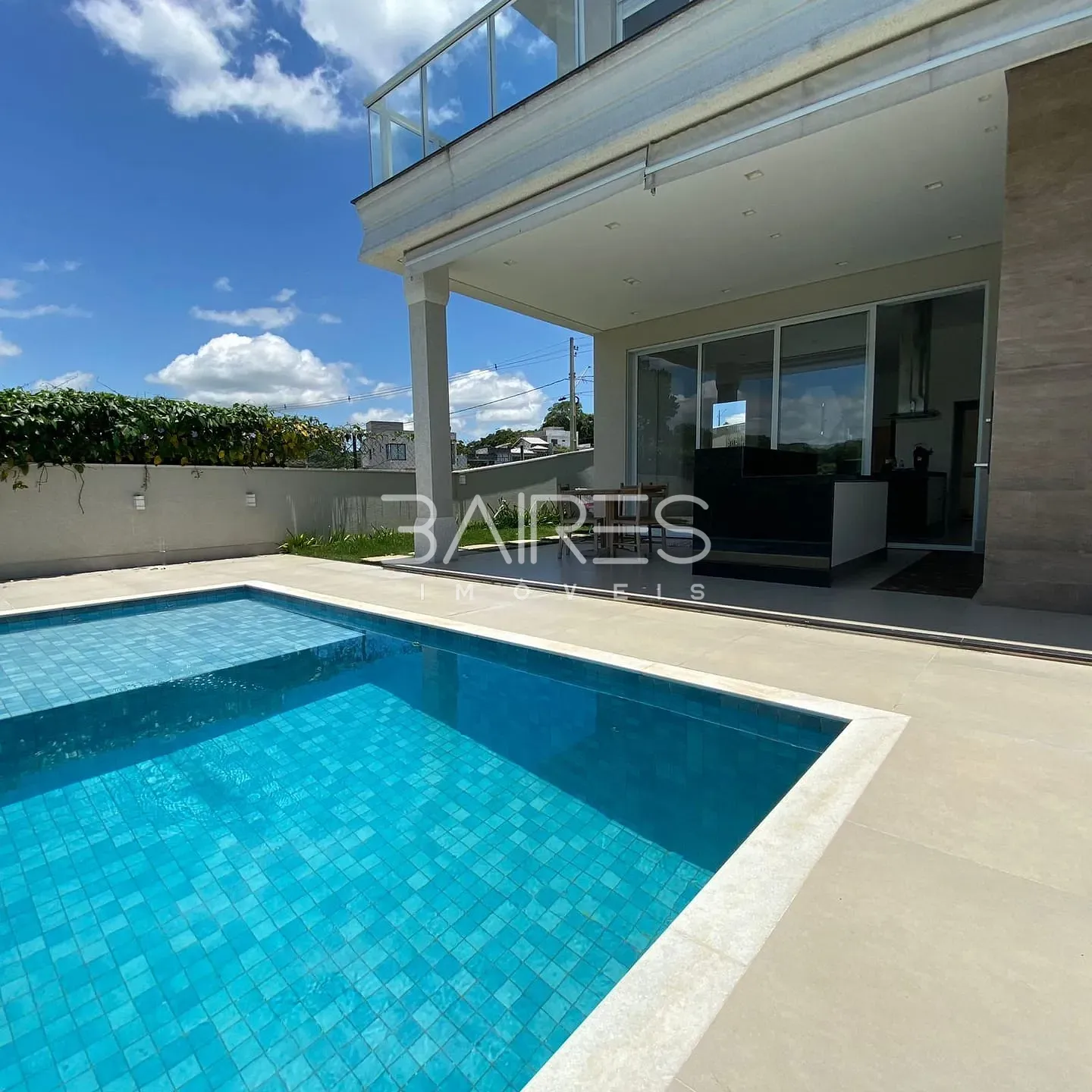 Casa, 3 quartos, 240 m² - Foto 1