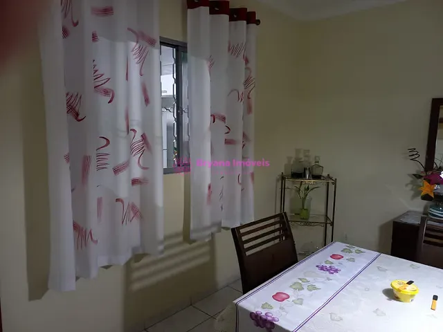 Casa com 290m² 3 quartos e 3 banheiros, à venda, no bairro Jardim Monções em Santo André