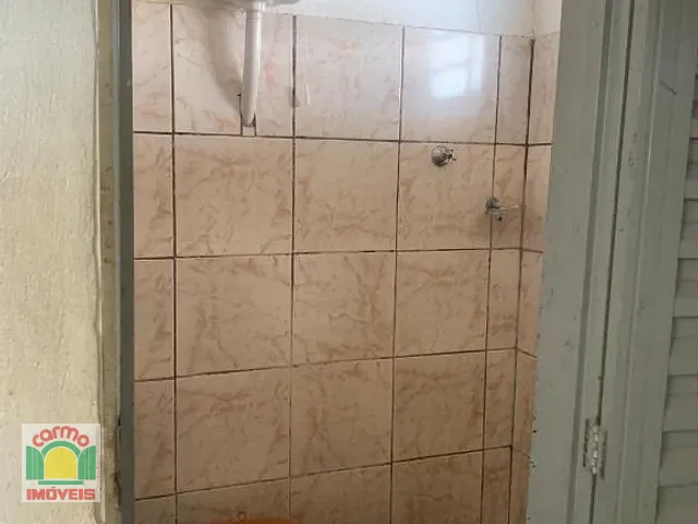 Casa com 490m² 3 quartos e 2 banheiros, à venda, no bairro Maracanã em Anápolis