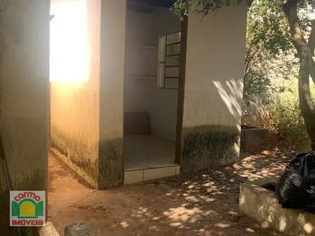 Casa com 490m² 3 quartos e 2 banheiros, à venda, no bairro Maracanã em Anápolis