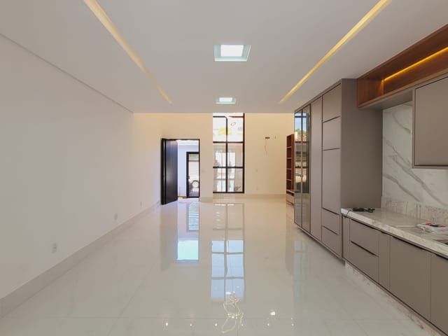 Casa com 400m² 3 quartos e 5 banheiros, à venda, no bairro Morada do Vale em Governador Valadares