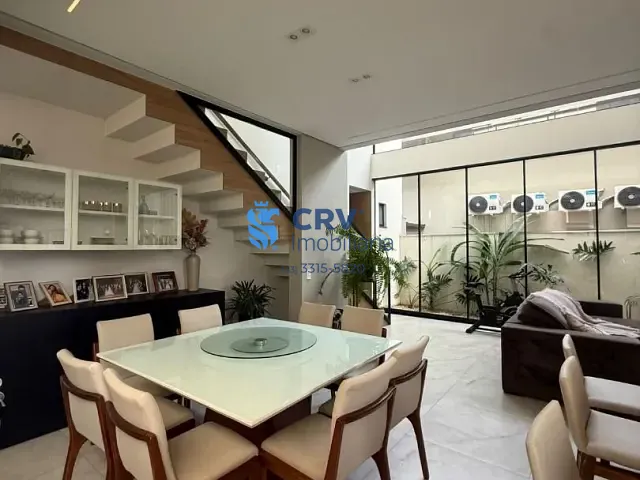 Casa com 252m² 3 quartos e 5 banheiros, à venda, no bairro Parque Taua em Londrina